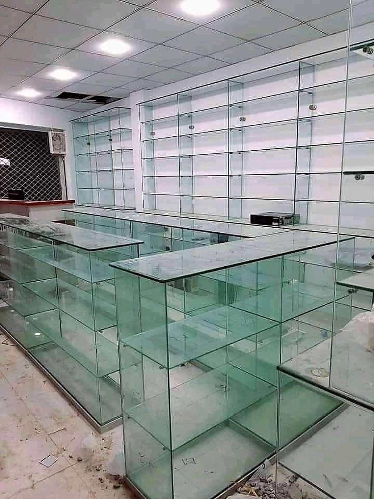 Glass display stand example